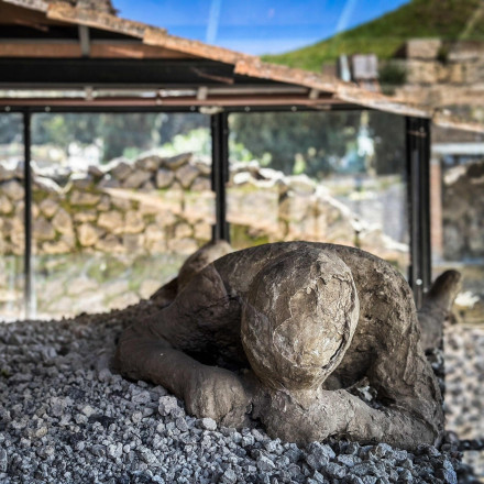 Οι τελευταίες στιγμές της Πομπηίας σε νέα συγκλονιστική έκθεση: Στο φως 22 από τα καλύτερα εκμαγεία