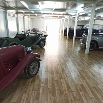 Τατόι: Μουσείο με τα πολυτελή βασιλικά αυτοκίνητα - Εντυπωσιακές εικόνες από τις εργασίες συντήρησης