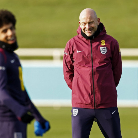 Με εννέα απουσίες η Αγγλία κόντρα στην Ελλάδα – Για ιστορική στιγμή μίλησε ο Κάρλσλεϊ