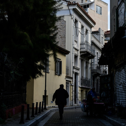 Airbnb: Τέλος χρόνου για νέες άδειες στο ιστορικό κέντρο της Αθήνας - Οι «καμπάνες» στους παραβάτες