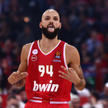 Total basket και έκτη σερί νίκη για τον Ολυμπιακό, 92-69 την Μπασκόνια