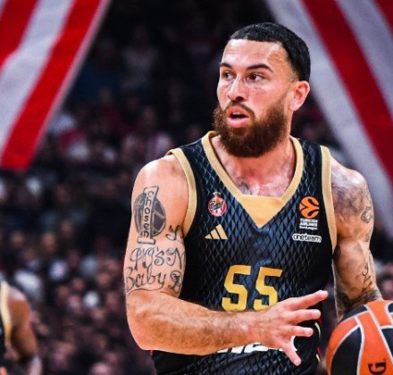 Μάικ Τζέιμς: «Ήμουν πολύ κοντά στον Ολυμπιακό, αυτό έγινε και ανέτρεψε τα δεδομένα»