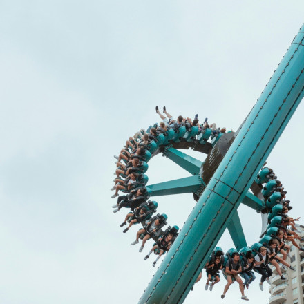 Στιγμές τρόμου για 22 άτομα σε πάρκο στην Καλιφόρνια - Έμειναν στον αέρα για 2 ώρες