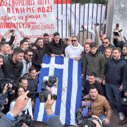 Πολυτεχνείο: Κορυφώνονται με την καθιερωμένη πορεία οι εκδηλώσεις μνήμης - Πάνω από 100 προσαγωγές