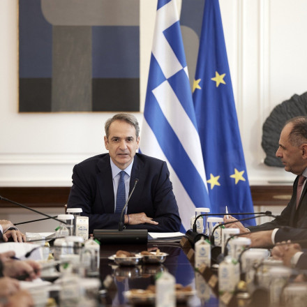 Υπουργικό Συμβούλιο: Επίθεση Μητσοτάκη στον Ανδρουλάκη - «Περιμένω σοβαρότητα και όχι πυροτεχνήματα»