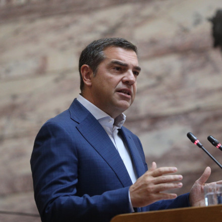 Επί του εντευκτηρίου της Βουλής η παραίτηση Τσίπρα - Το καρφί της Ζωής