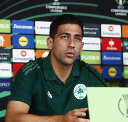 Μπακασέτας: «Μονόδρομος η νίκη, πρέπει να περάσουμε την ομάδα στον επόμενο γύρο» [vid]