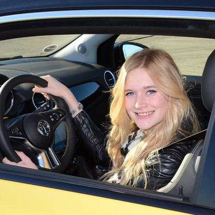 Ανήλικοι οδηγοί: Τι φταίει; Πώς το λύνουμε;