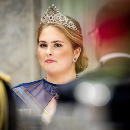 Γιατί η πριγκίπισσα Αμαλία ζει έναν εφιάλτη - «Είναι συναισθηματικά καταδικασμένη»