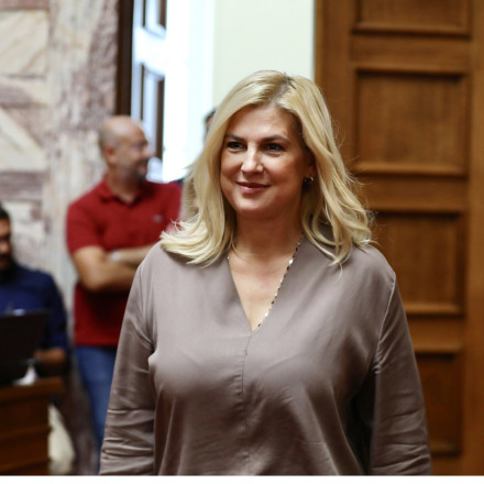 Με το ένα πόδι εκτός ΣΥΡΙΖΑ η Ράνια Θρασκιά