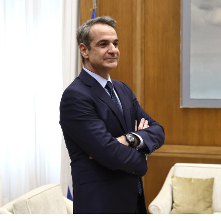 Μητσοτάκης: Πρώτα βήματα για το «τανγκό συναίνεσης» με ΠΑΣΟΚ - Βαρόμετρο η συνταγματική αναθεώρηση