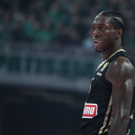 Η τρομερή απάντηση του Ναν σε σχόλιο για τα όσα ακούγονται για τον Παπαπέτρου