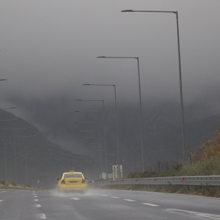 Νέο έκτακτο δελτίο της ΕΜΥ: Πού αναμένονται καταιγίδες τις επόμενες ώρες