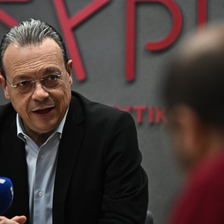 Φάμελλος σε παραγωγικούς φορείς: Αγορά και νοικοκυριά στερήθηκαν 20 δισ. ευρώ τα τελευταία 4 χρόνια