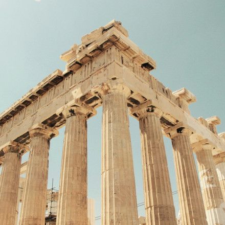 Economist: Κοντά στην κορυφή και το 2024 η ελληνική οικονομία - Έχασε την πρωτιά από την Ισπανία