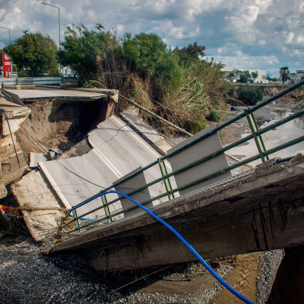 Ήχησε το 112 σε όλο το Ανατολικό Αιγαίο: «Αποφύγετε τις μετακινήσεις»