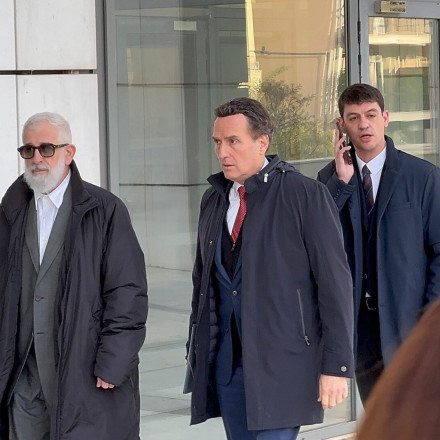 Δίκη Φιλιππίδη: Σάλος με τον εισαγγελέα - «51 βιασμοί στη Γαλλία, εδώ μία απόπειρα, μην τρελαθούμε»
