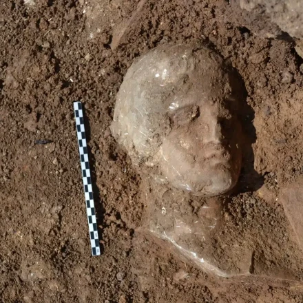 Αγάλματα και χρυσά κοσμήματα ανακαλύφθηκαν σε χαμένη αρχαία πόλη στην Πελοπόννησο