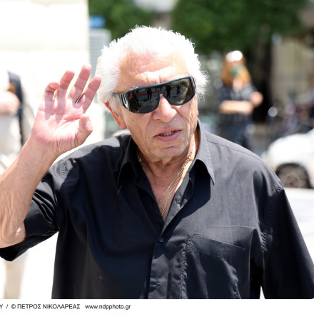 Τάσος Μπουγάς: «Ήρθε στο καμαρίνι και έκλεισε την πόρτα... είχε μια τσάντα με ναρκωτικά»