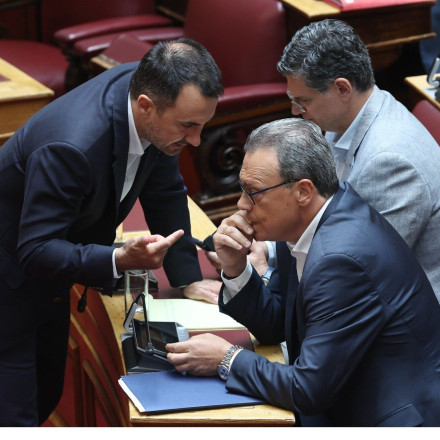 ΣΥΡΙΖΑ - Νέα Αριστερά: Βήμα προς βήμα με στόχο την κοινοβουλευτική «συγχώνευση»