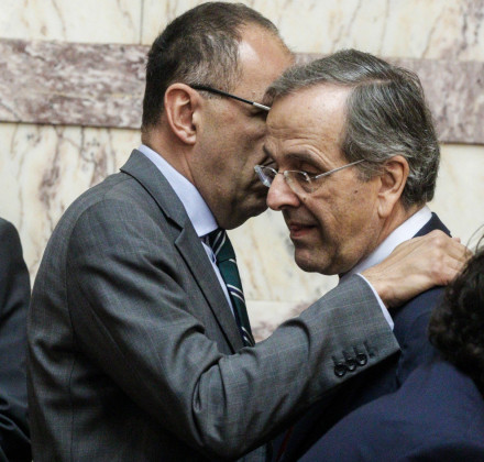 Γεραπετρίτης για Σαμαρά: Φενάκη ότι θα λυθούν προβλήματα 50 ετών με πολεμικές ιαχές ή ακινησία Γεραπετρίτης για Σαμαρά: Φενάκη ότι θα λυθούν προβλήματα 50 ετών με πολεμικές ιαχές ή ακινησία