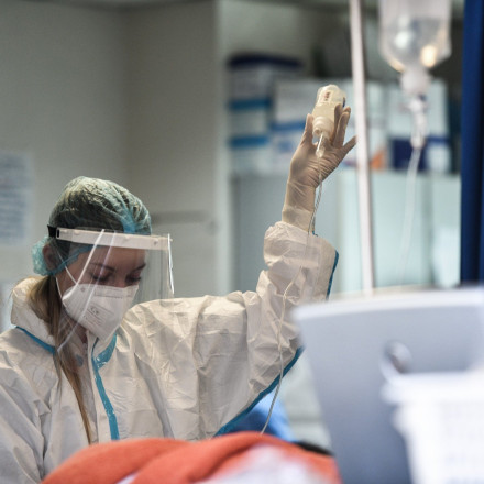 Συναγερμός στην Ιταλία: Άνδρας ήρθε άρρωστος από το Κονγκό - Φόβοι πως φέρει την άγνωστη ασθένεια