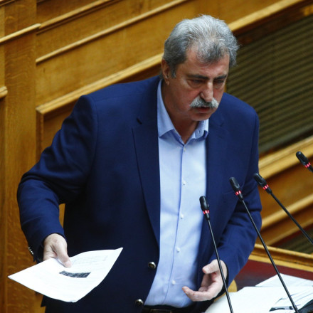 ΣΥΡΙΖΑ: Δυο «γραμμές» για την Εθνική Τράπεζα - «Να ξαναγίνει δημόσια» λέει ο Πολάκης