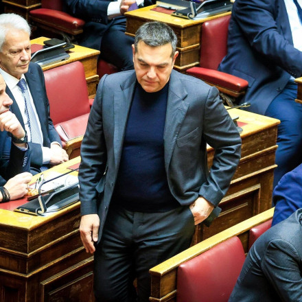 Προϋπολογισμός 2025: Αλαλούμ με την ψήφο του Αλέξη Τσίπρα για τις αμυντικές δαπάνες