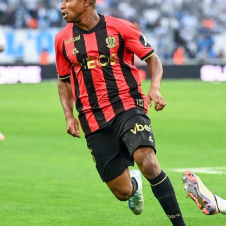 Μουκοκό: Ο πατέρας του αποκάλυψε ότι είναι τέσσερα χρόνια μεγαλύτερος!