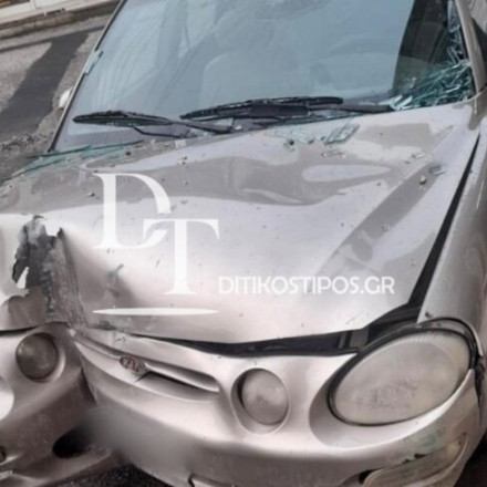 Καστοριά: Αυτοκίνητο «μπούκαρε» μέσα σε μαγαζί - Τραυματίστηκε ο οδηγός