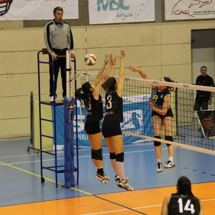 Θρήνος στις ΗΠΑ: Έφηβη αθλήτρια του βόλεϊ πέθανε γιατί δεν έφτασε το ασθενοφόρο