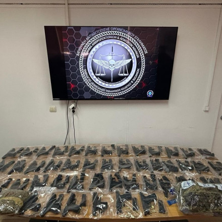 Μεγάλη επιχείρηση για την εξάρθρωση της τουρκικής μαφίας: Βρέθηκε ολόκληρο οπλοστάσιο - 8 συλλήψεις
