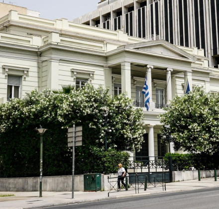 Ηχηρή απάντηση Αθήνας στην Άγκυρα: Το διεθνές δίκαιο προϋποθέτει να τηρείται στο σύνολό του Ηχηρή απάντηση Αθήνας στην Άγκυρα: Το διεθνές δίκαιο προϋποθέτει να τηρείται στο σύνολό του