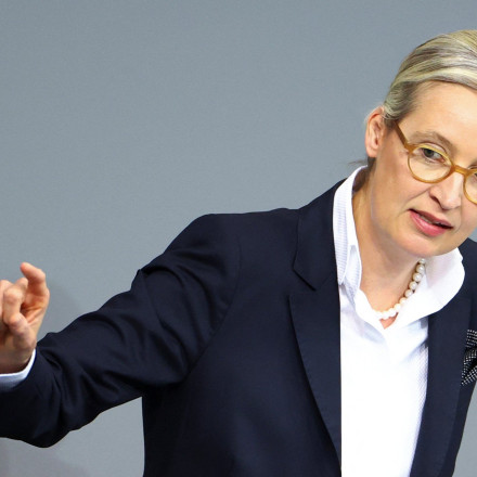 Αρχηγός ακροδεξιάς AfD: Σκλάβοι σε «αποικία των ΗΠΑ» οι Γερμανοί