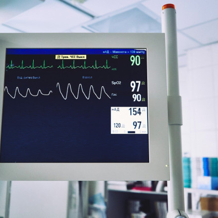 Συναγερμός στην Ιταλία για τη «μυστηριώδη νόσο»: Άνδρας πέθανε από αιμορραγικό πυρετό