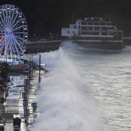 Συναγερμός σε Περού, Ισημερινό και Χιλή για την «αφύσικη» παλίρροια - Στους 3 οι νεκροί