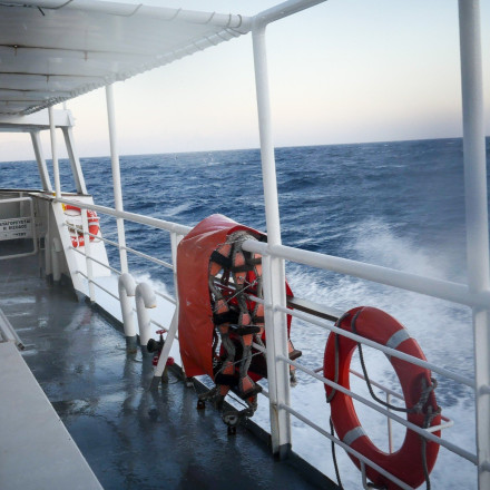 Μηχανική βλάβη σε πλοίο που εκτελεί το δρομολόγιο Κέα - Λαύριο