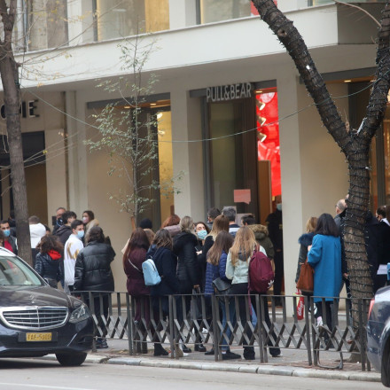 Θεσσαλονίκη: Πότε ξεκινούν οι χειμερινές εκπτώσεις - Ποιες Κυριακές θα είναι ανοιχτά τα μαγαζιά