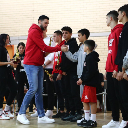 Ολυμπιακός: Όλα όσα συνέβησαν στην βράβευση των ακαδημιών [vid]