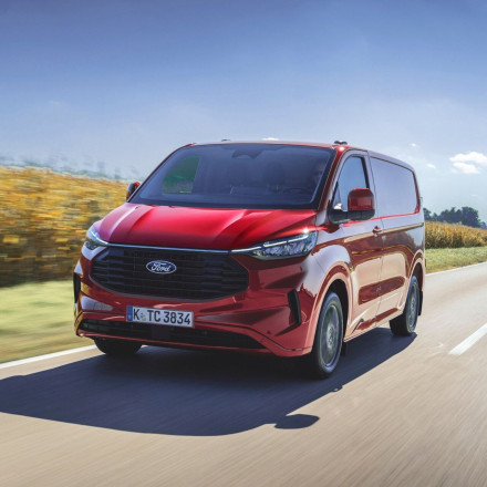 Ford Transit Custom: Ο Βασιλιάς των μετασκευών