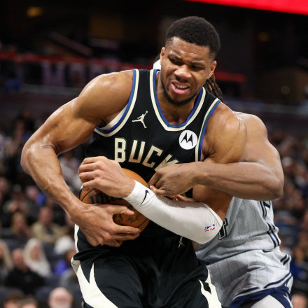 NBA: Αυτό θα είναι το διάστημα που θα απουσιάσει από τους Μπακς ο Αντετοκούνμπο