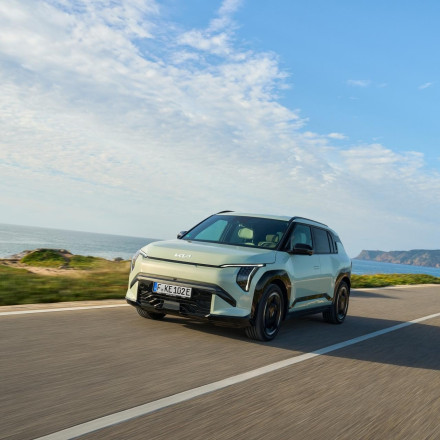 Το EV3 κερδίζει το βραβείο «Αυτοκίνητο της Χρονιάς» στα Βραβεία Autotrader Drivers’ Choice 2025