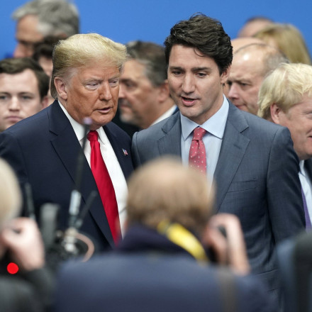 Ο Καναδάς απαντάει στις ΗΠΑ με δασμούς 25% - Τριντό: «Ντόναλντ είσαι έξυπνος, αλλά αυτό ήταν ηλίθιο»