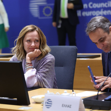 Μελόνι: «Εγώ και ο Μητσοτάκης έχουμε πρωταγωνιστικό ρόλο στις ευρωπαϊκές συνόδους κορυφής»