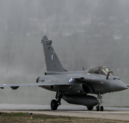 Τανάγρα: Συνελήφθησαν 4 Κινέζοι να φωτογραφίζουν τα Rafale και την αεροπορική βάση