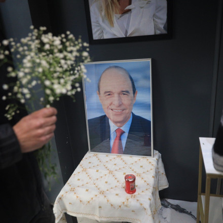 Κηδεία Σημίτη: Σήμερα το τελευταίο αντίο - Οι επικήδειοι, το πρωτόκολλο και οι κλειστοί δρόμοι