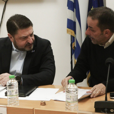 Χαρδαλιάς: «Παγώνει» μέχρι νεωτέρας το «τέλος ταφής» - Έρχεται ρύθμιση μετά τις αντιδράσεις των δήμων