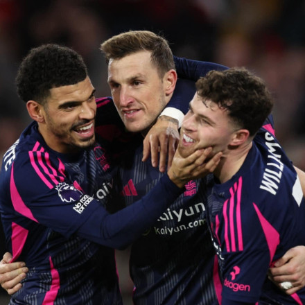 Η Νότιγχαμ πέρασε από το Γουλβερχάμπτον και συνεχίζει την πορεία της προς τα... αστέρια (3-0)