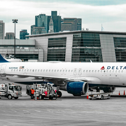 Ατλάντα: Εκκενώθηκε πτήση της Delta Airlines - Πήρε φωτιά ο κινητήρας