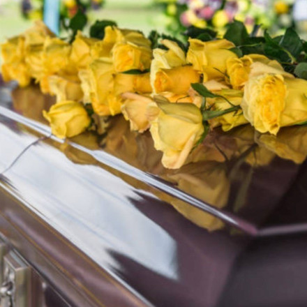 Αχαΐα: Τους έδωσαν λάθος σορό - «Άνοιξε το φέρετρο και είδαμε μια ξένη»